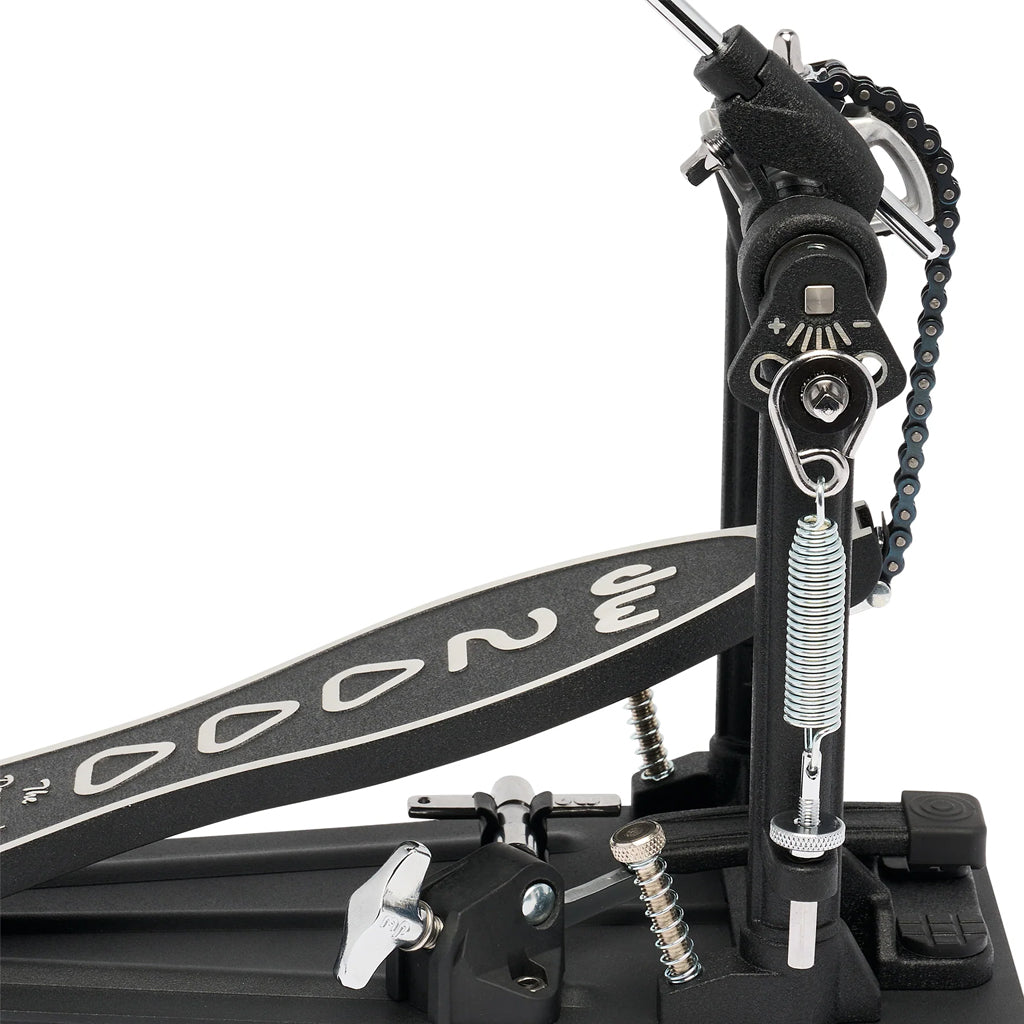DW 2000 Series Single-Chain Accelerator Drive Bass Pedal