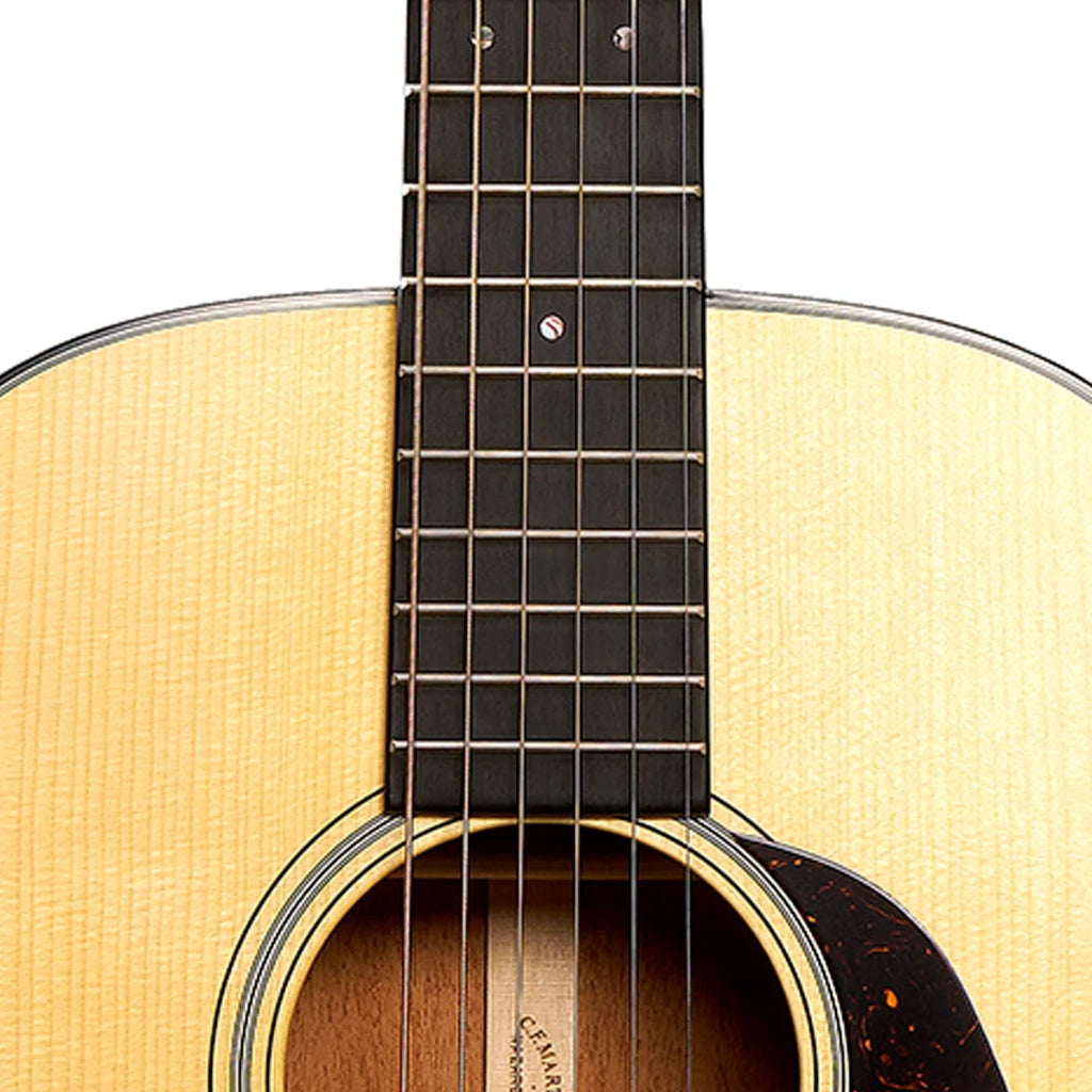 Martin Custom Shop - 0-18 Acoustic Guitar - Natural with Aging Toner