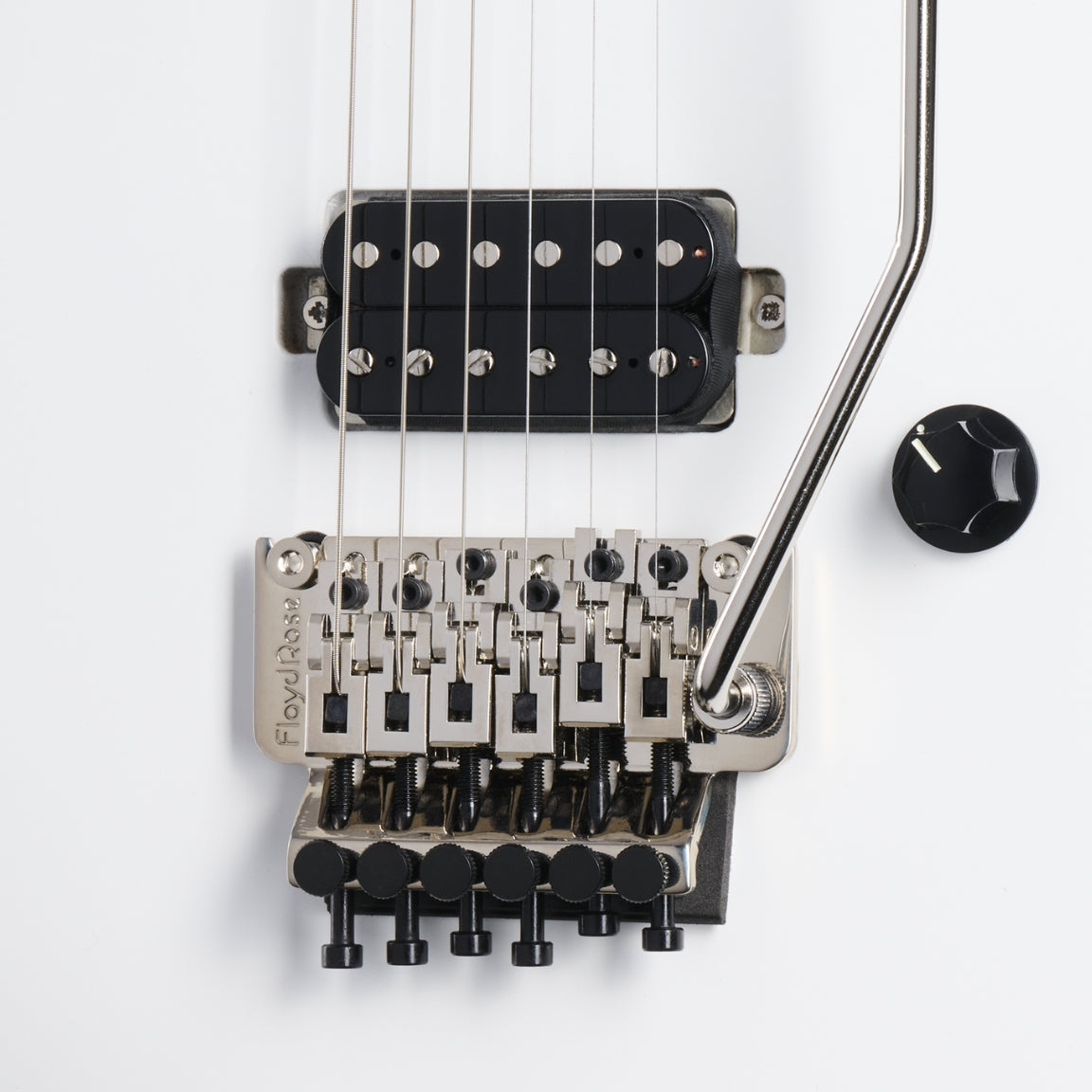 Kramer - The 84 Electric Guitar - Angel White Satin