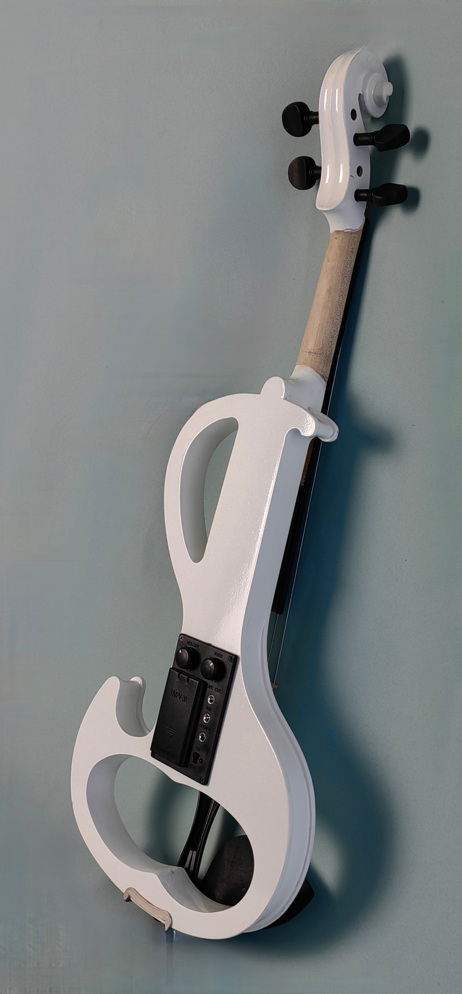 Nameless Electric Violin White SVLNE-4/4, with Bow and Case
