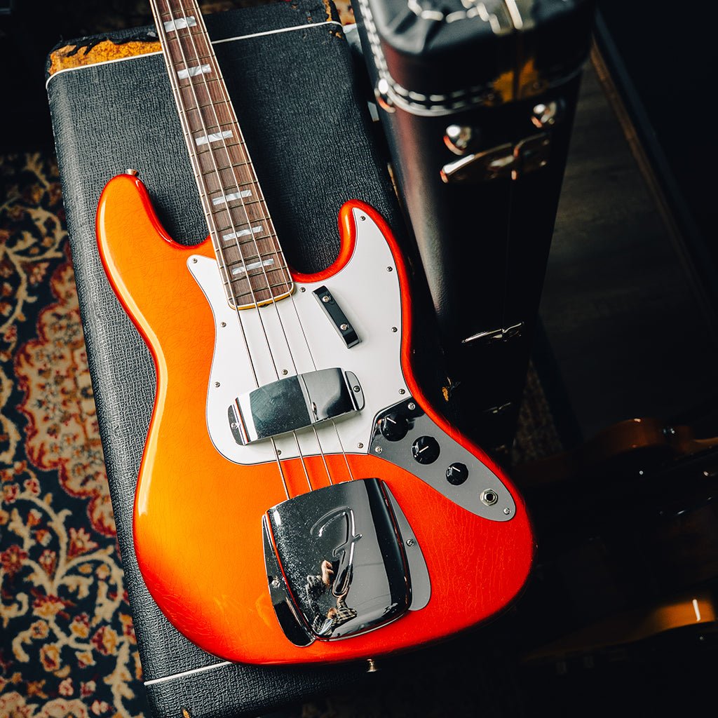 Fender Custom Shop 1966 Jazz Bass Deluxe Closet Classic - Candy Tangerine Bass Guitars Sky Music