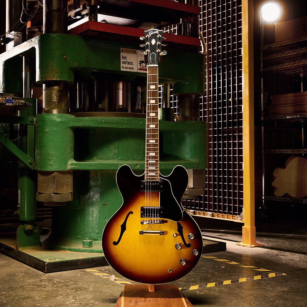 Gibson ES-335 60s Semi-Hollow Electric Guitar - Vintage Burst Electric Guitars Sky Music