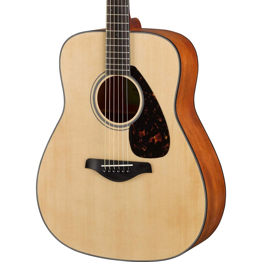 Yamaha Gigmaker FG800MNT Acoustic Guitar Pack