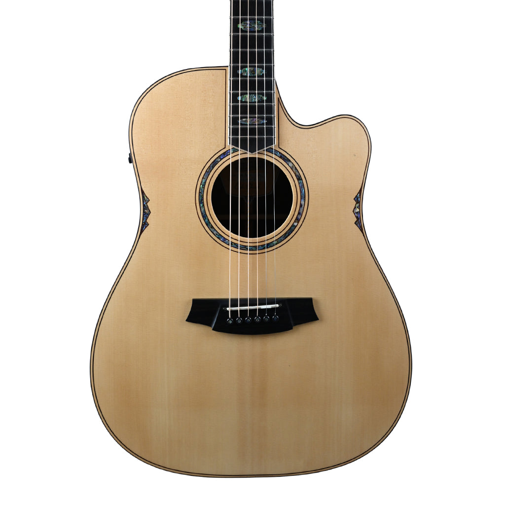 Cole Clark FL3EC Spruce top Rosewood B&S Ebony Fingerboard and bridge