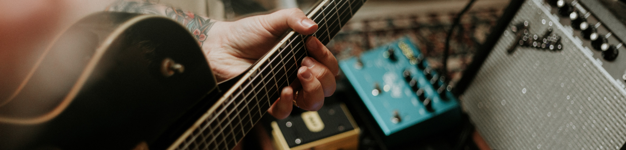Top 5 Practice Amps for Beginners 2021-Sky Music