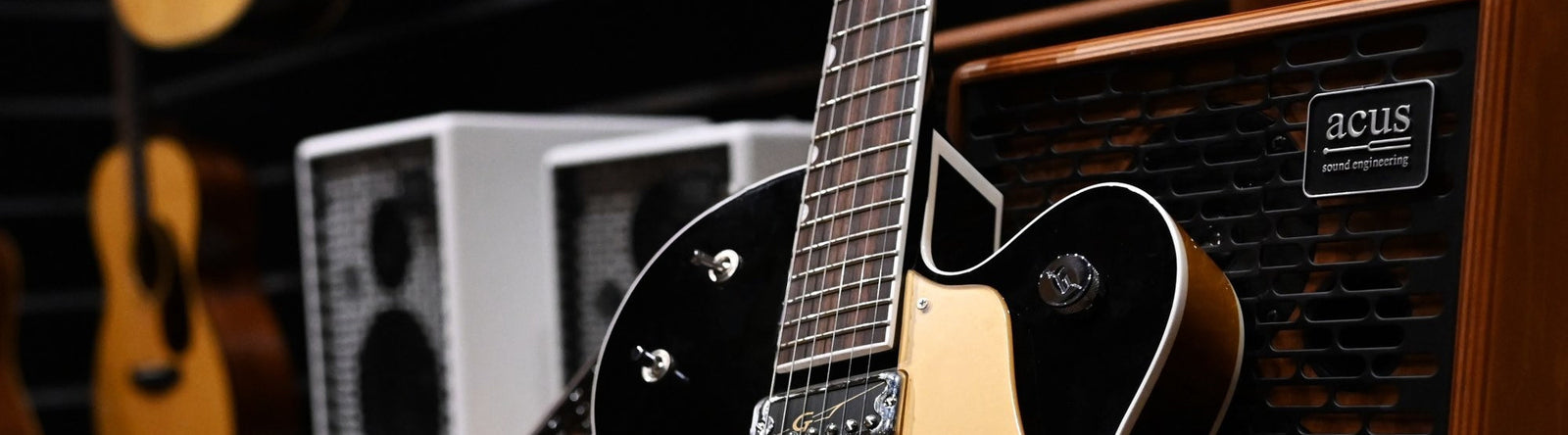 Acoustic Guitar Amplifiers