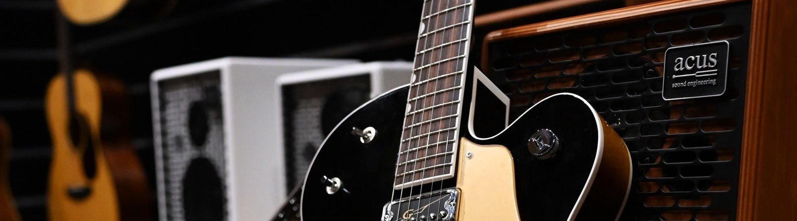 Acoustic Guitar Amplifiers