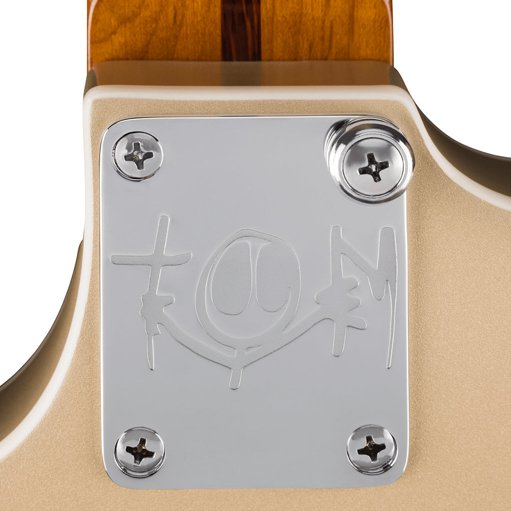 Fender Tom Delonge Starcaster in Satin Shoreline Gold