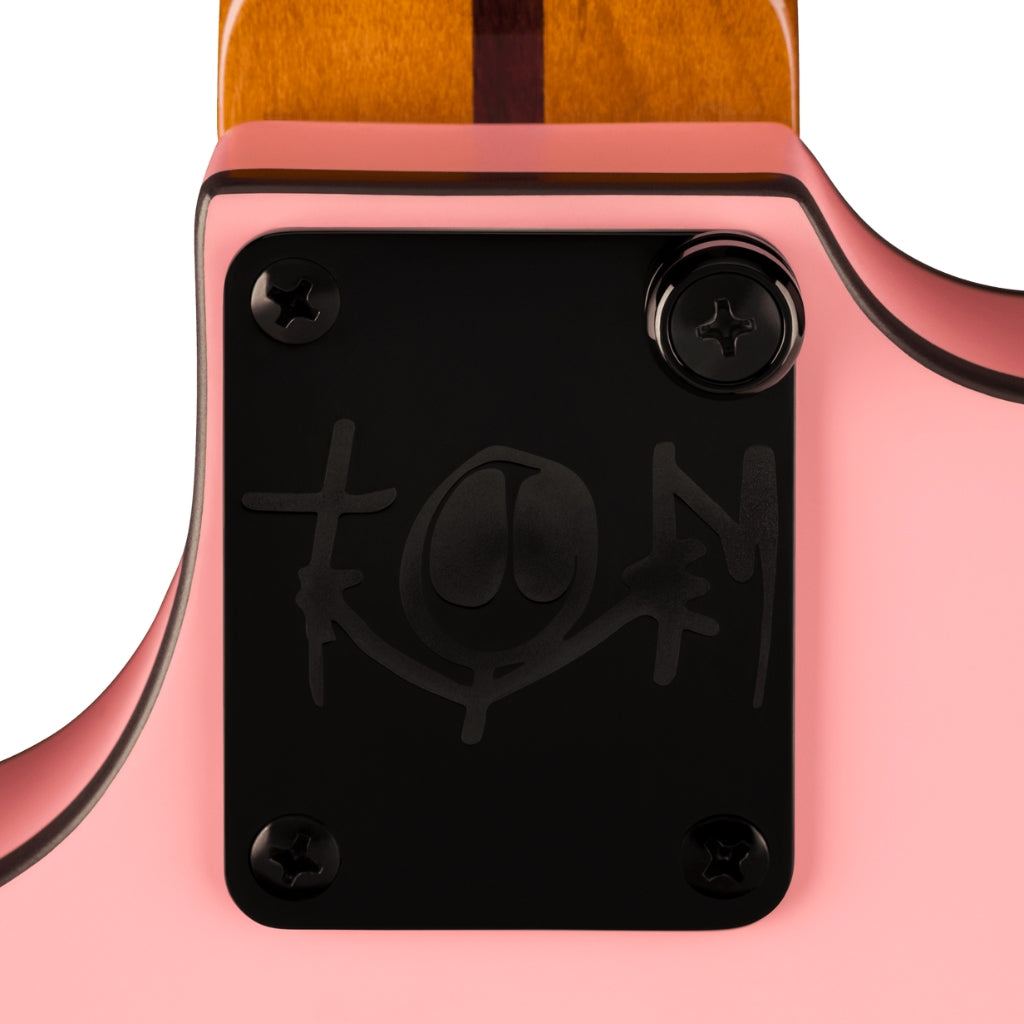 Fender - Tom Delonge Starcaster in - Satin Shell Pink