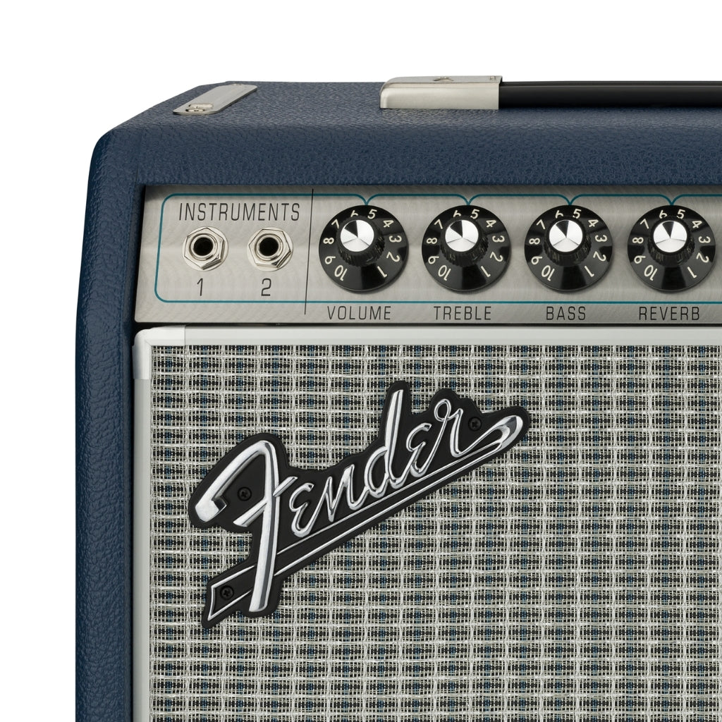 Fender - Limited Edition 68 Custom Vibro Champ - in Navy Blue
