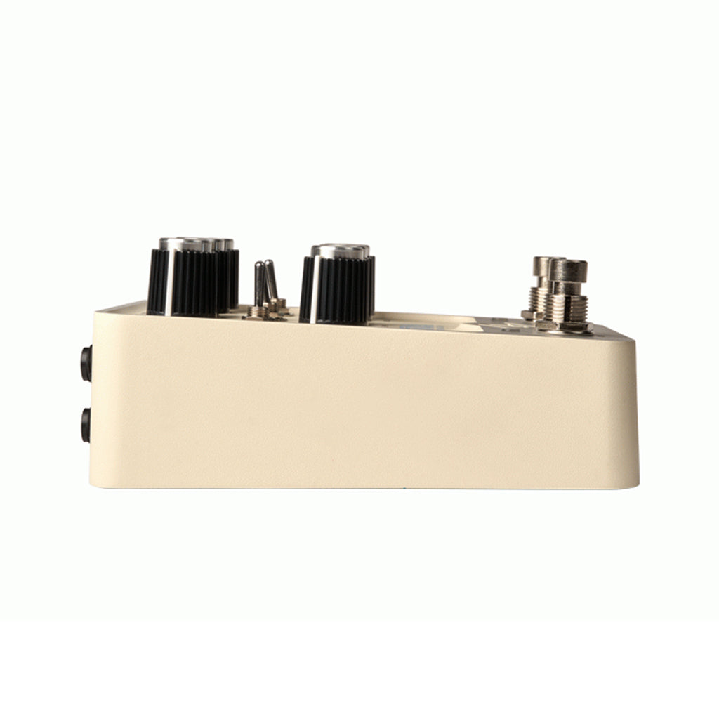 Universal Audio UAFX Astra Modulation Machine Effects Pedal