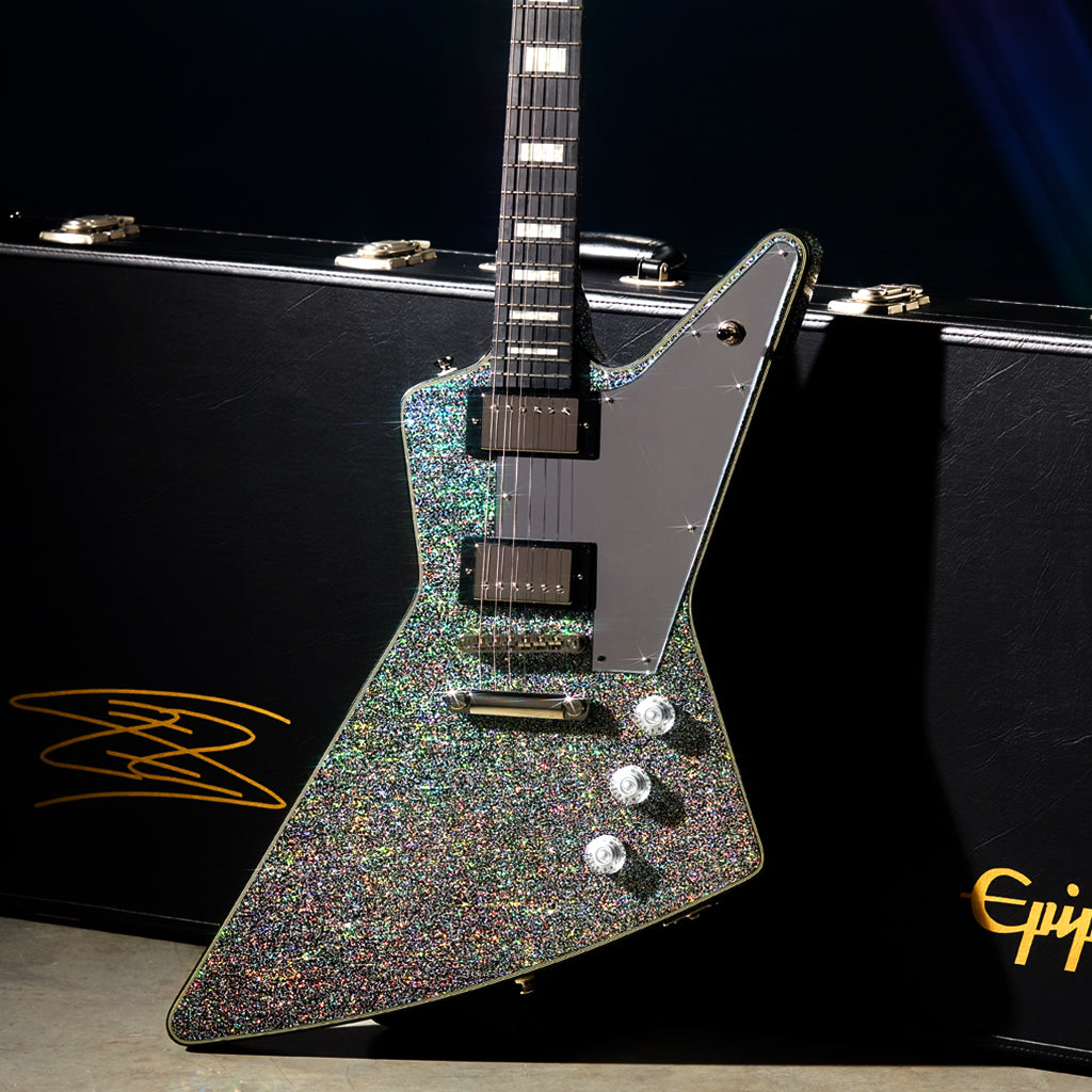 Epiphone Lzzy Hale Explorer Black Diamond Holograph Sparkle front zoom lifestyle
