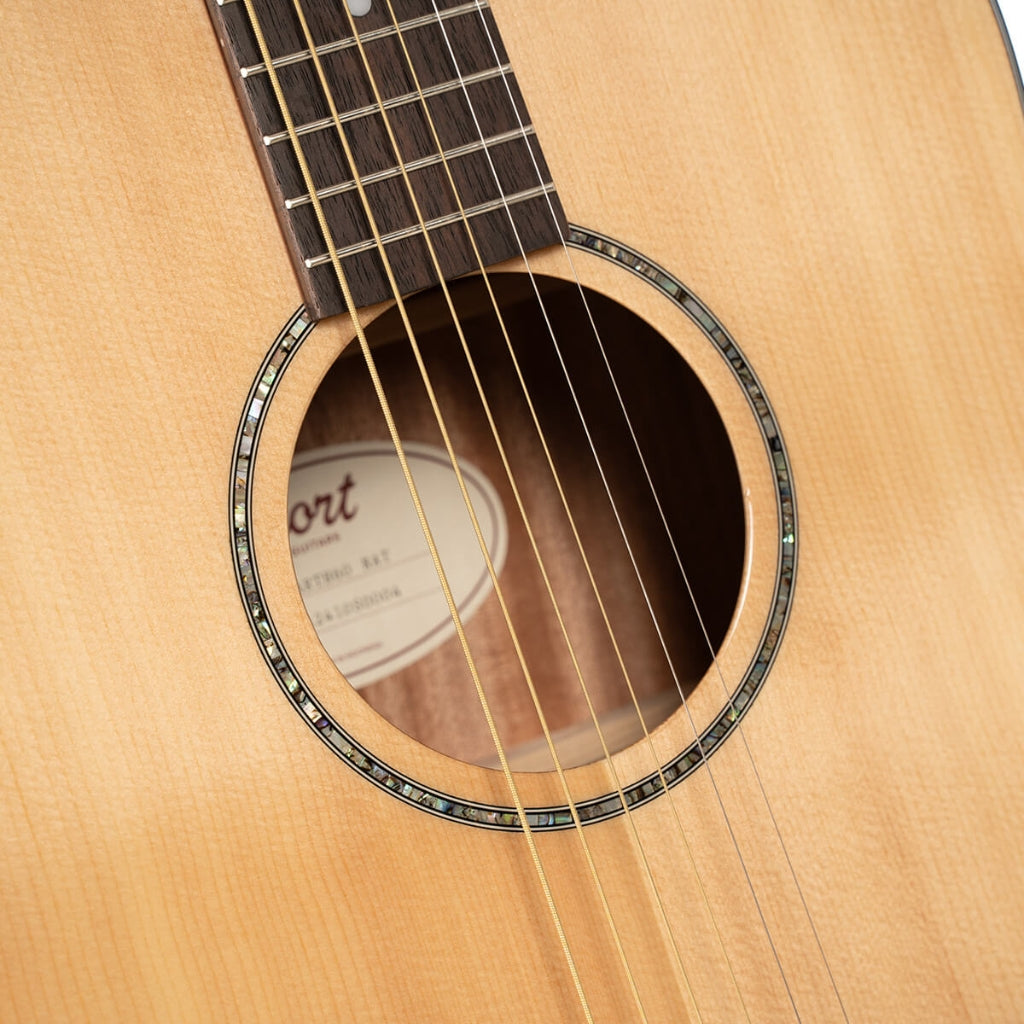 Cort - Earth60 Dreadnought Acoustic Guitar - Open Pore Natural