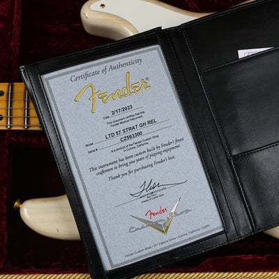 Fender Custom Shop Limited Edition 57 Stratocaster Relic Aged White Blonde
