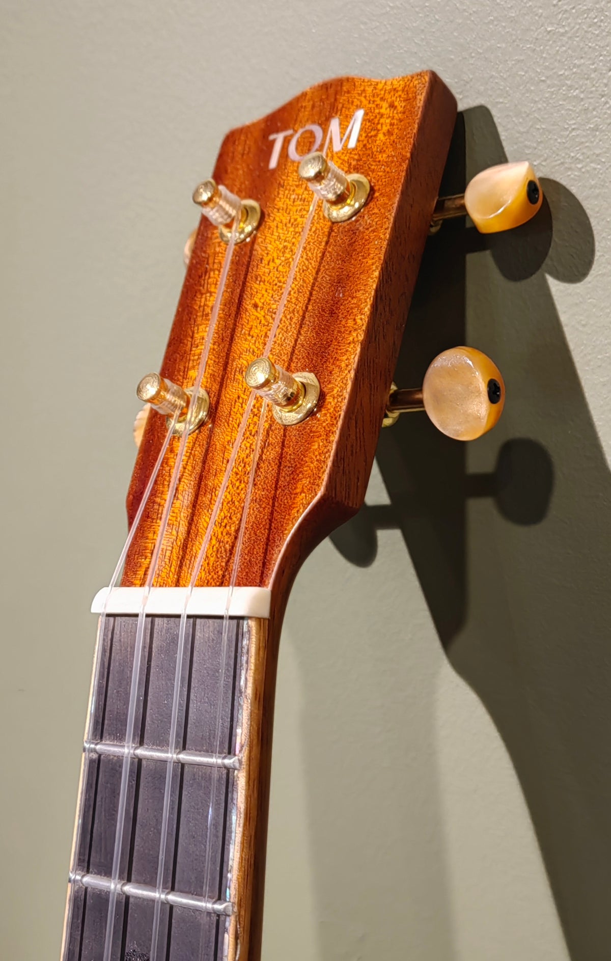 TOM MI Ukulele Tenor(26") T9T