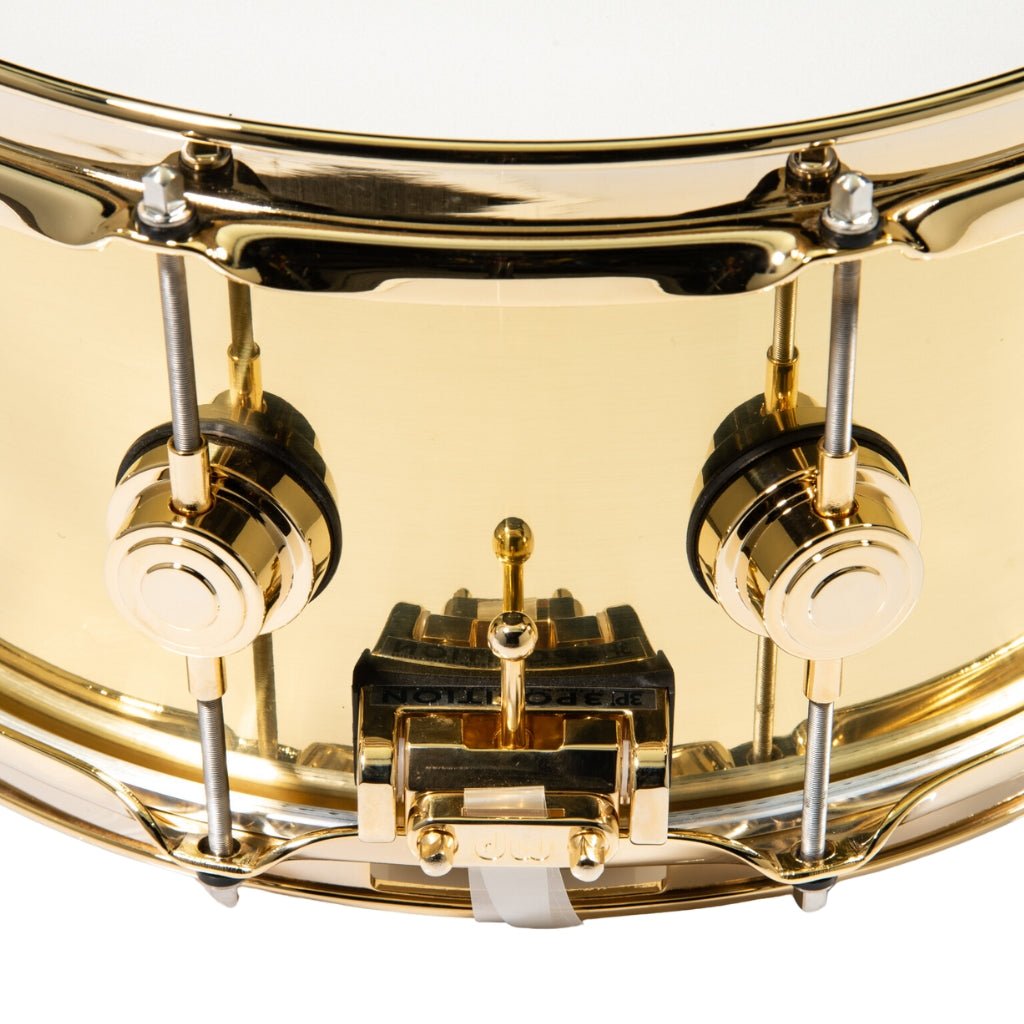 DW Collectors Series 14x6.5 Bell Brass Snare Drum w/Gold Hardware - DRVN6514SPG Snare Drums Sky Music