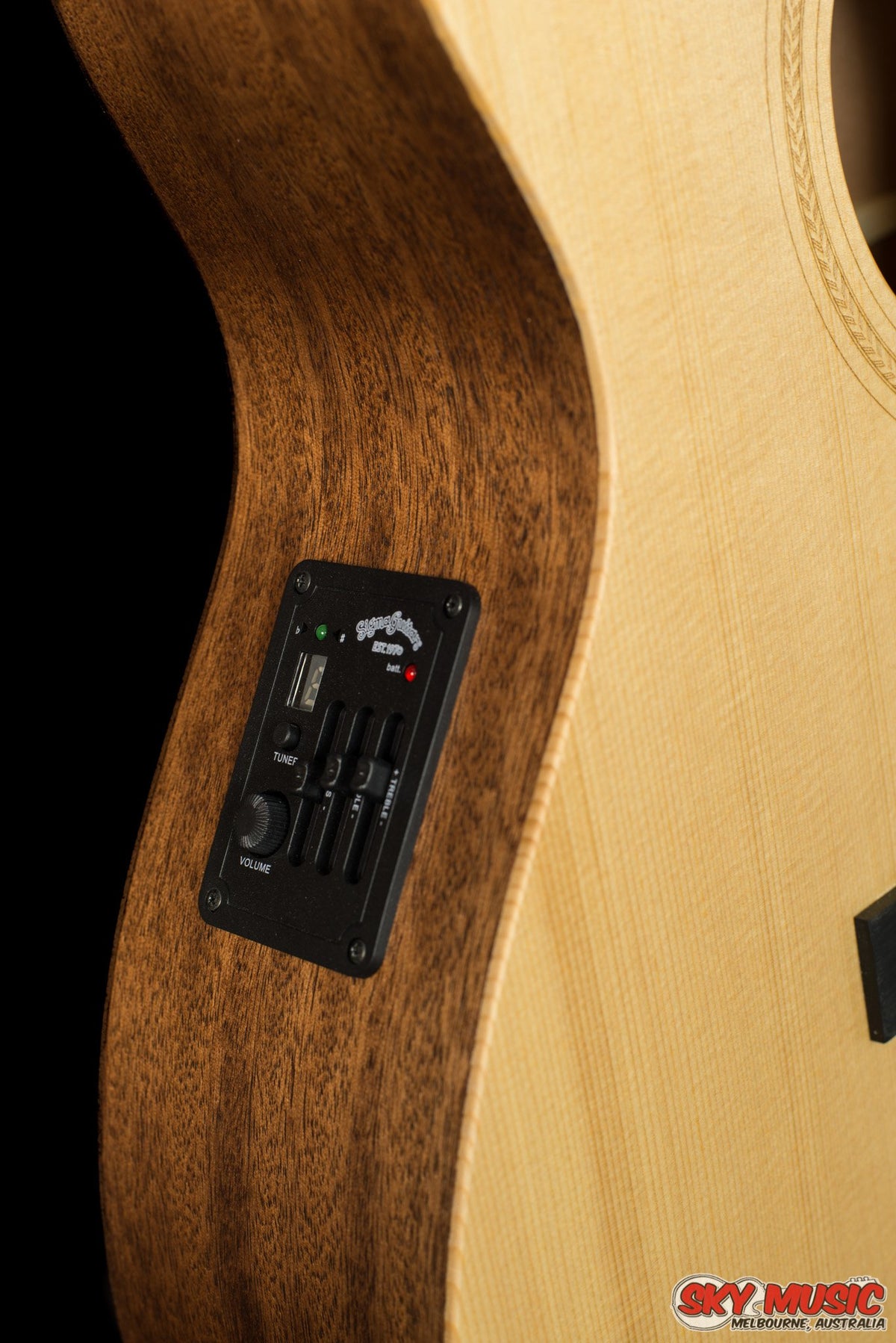 Sigma 000ME Style 000 - Spruce/Mahogany + EQ