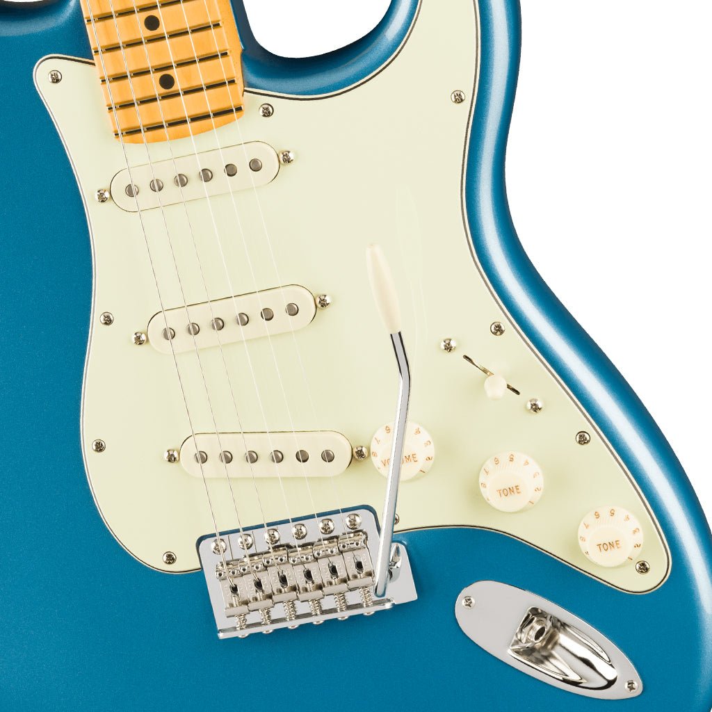 Fender American Professional Classic Stratocaster - Faded Lake Placid Blue, Maple Fingerboard Electric Guitars Sky Music