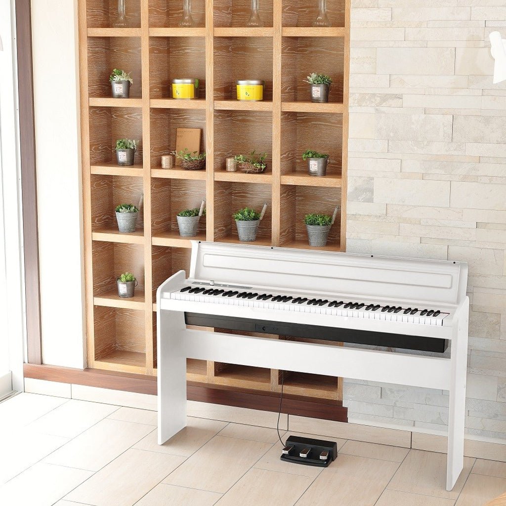 Korg LP-180 Piano White Digital Pianos Sky Music