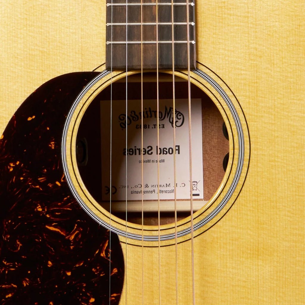 Martin Road Series 000-12E Retro Left Handed Acoustic-Electric Guitar - Natural body