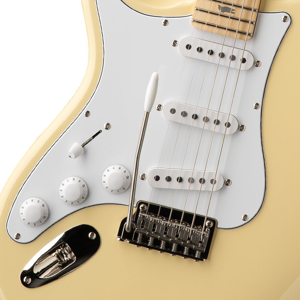 PRS SE Silver Sky Maple Fretboard Left Handed - Moon White Electric Guitars Sky Music