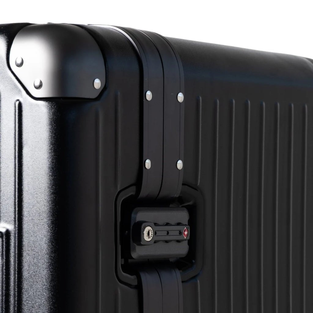 Quantum Industries GTX-MKIII Triple Guitar Vault Electric Guitar Cases & Gigbags Sky Music
