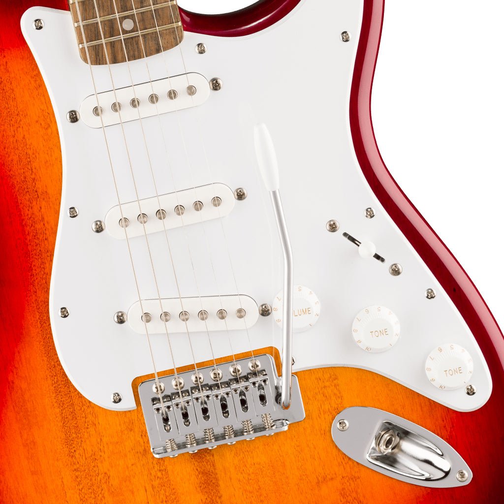 Squier Sonic Stratocaster Laurel Fingerboard Electric Guitar - Sienna Sunburst Electric Guitars Sky Music