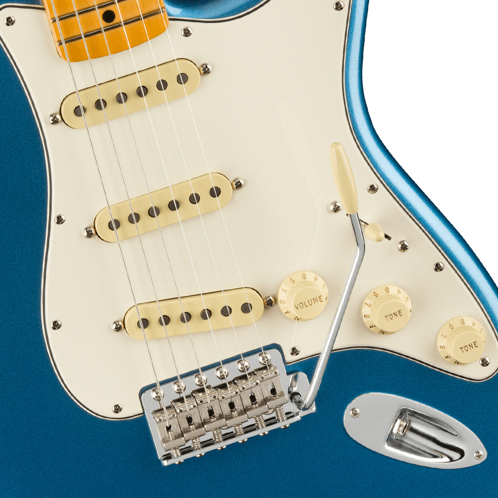Fender American Vintage II 1973 Stratocaster®, Maple Fingerboard, Lake Placid Blue-Sky Music