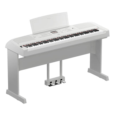 Yamaha DGX 670WH Portable Grand Piano Bundle