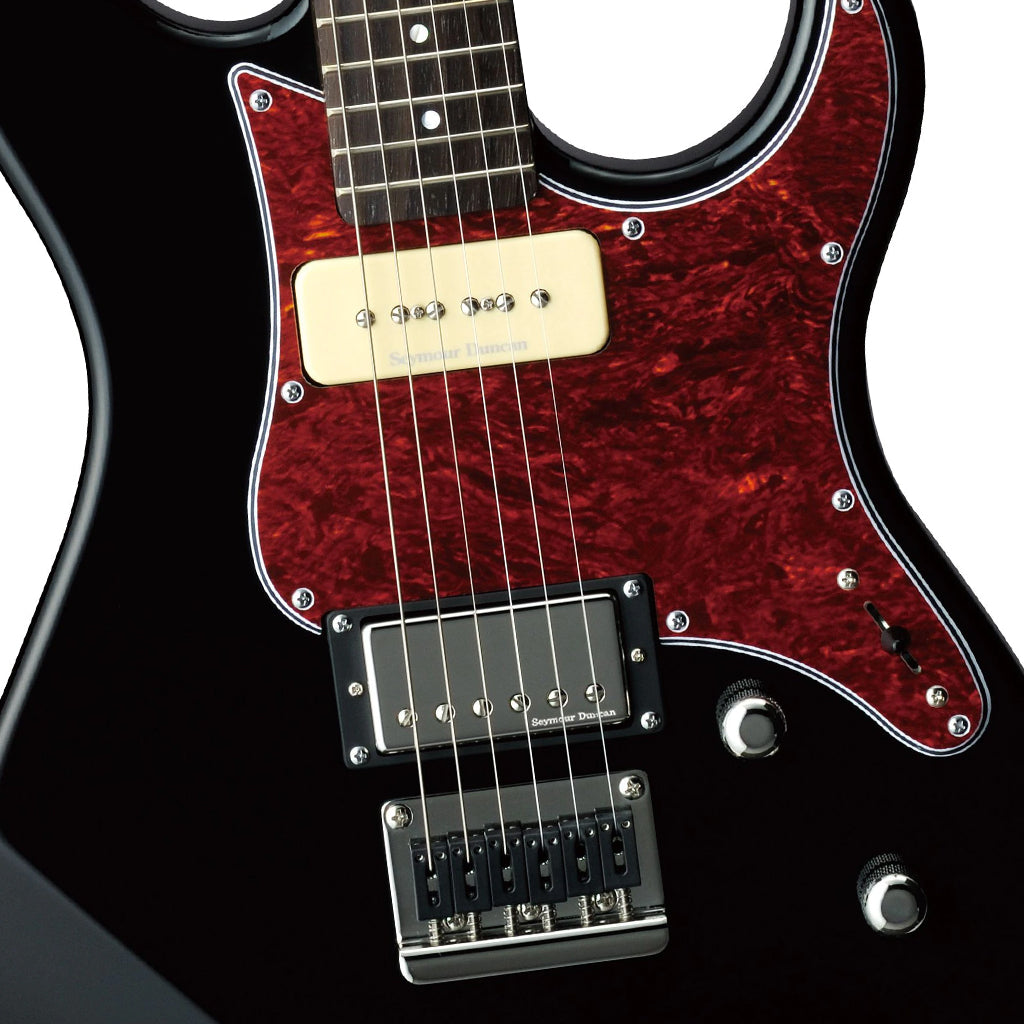 Yamaha PAC611H Pacifica Electric Guitar Black